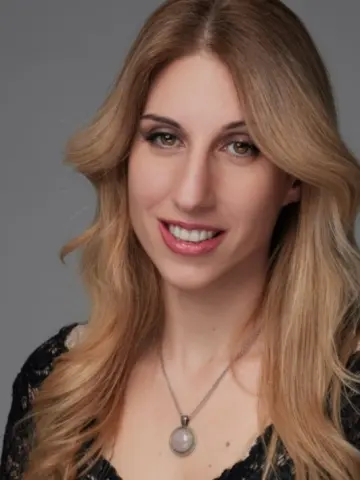 Maša Karleuša Valkanou, MSc psiholog, Sistemski porodični psihoterapeut i kandidat kliničke psihoanalize sa nacionalnim sertifikatom