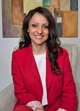 Milka Lazičić Uzelac, Master psiholog, Geštalt psihoterapeutkinja sa nacionalnim sertifikatom